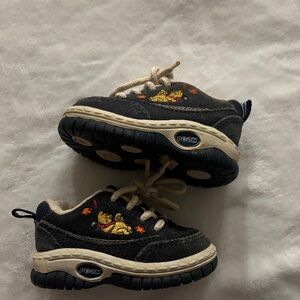 Vintage Pooh Navy Kids' Sneakers with Embroidered Character